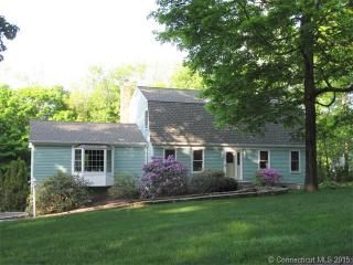 293 Oak Hill Dr, Southbury, CT 06488-2772