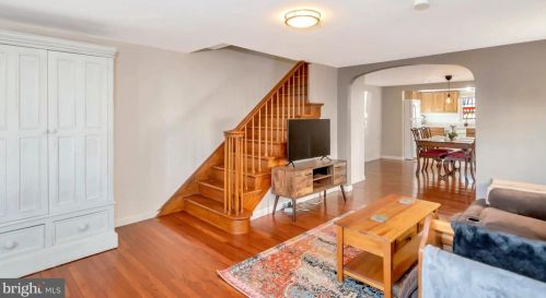 212 Prospect Ave, Downingtown PA 19335-2831 exterior