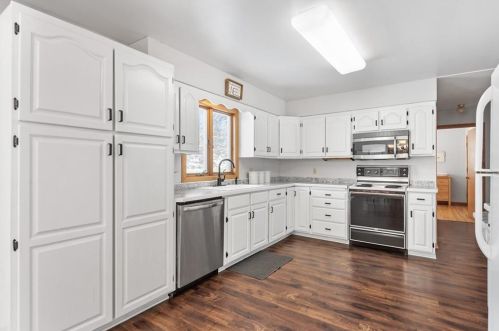 405 Seminole Ave, East Farmington WI  54020-8151 exterior