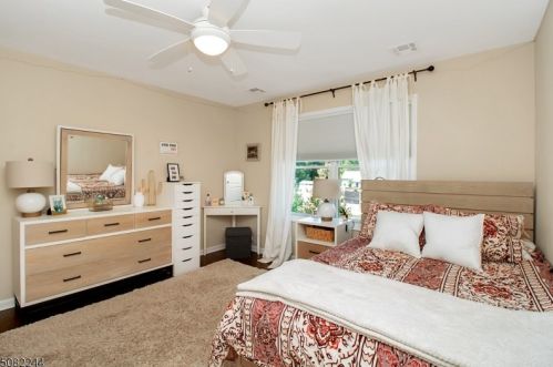 39 Jacobs Ln, Scotch Plains NJ  07076-4707 exterior