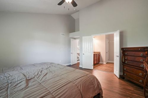 716 Ballater Dr, Delaware OH  43015-7184 exterior