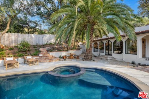 328 Poquito Ln, Topanga CA  90290-3547 exterior