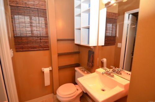 1160 Grand Ave, San Diego CA 92109-4272 exterior