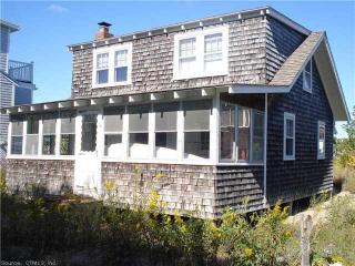 36 Central Ave, Clinton, CT 06413-1716
