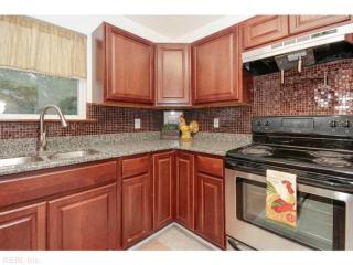5001 Woolsey St, Norfolk, VA 23513-2743