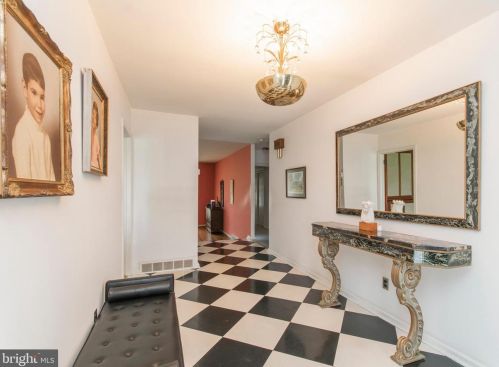 7407 Rowland Ave, Cheltenham, PA 19012-1816