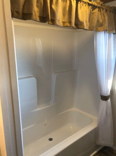 40 Brookwood Dr, Salem NH  03079-3017 exterior