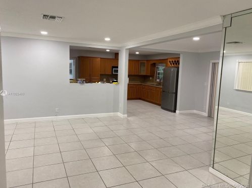 1007 46th Ave, Hollywood FL  33021-5319 exterior