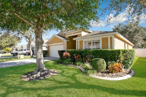 1211 Snug Harbor Dr, Casselberry, FL 32707-6749