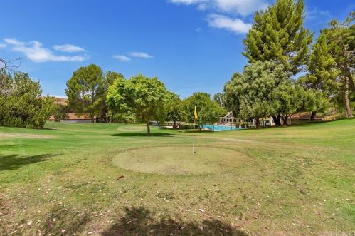 20056 Avenue Of The Oaks, Santa Clarita CA  91321-1361 exterior