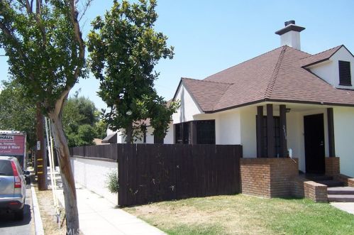 2808 Arrowhead Ave, San Bernardino, CA 92405-3408