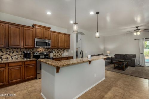 776 Trellis Rd, San Tan Valley AZ  85140-6611 exterior