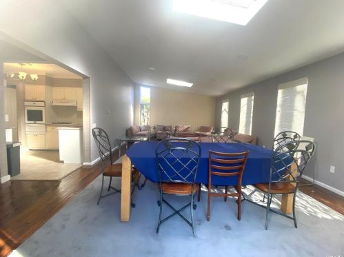 258 Steamboat Rd, Great Neck NY  11024-1634 exterior