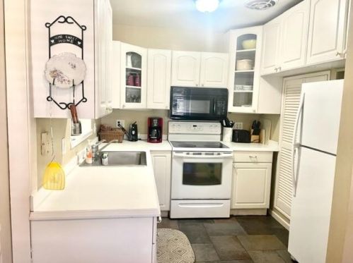 705 18th Ave, Vero Beach FL  32962-1426 exterior