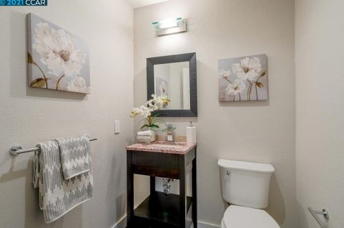 104 Treasure Ct, San Ramon CA  94583-1237 exterior