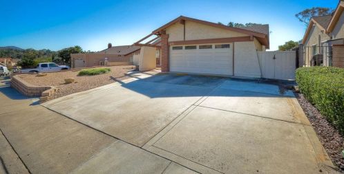 5725 Antigua Blvd, San Diego, CA 92124-1307
