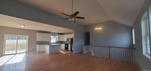 6 Mt Hope Rd, Middletown NY  10940-7128 exterior