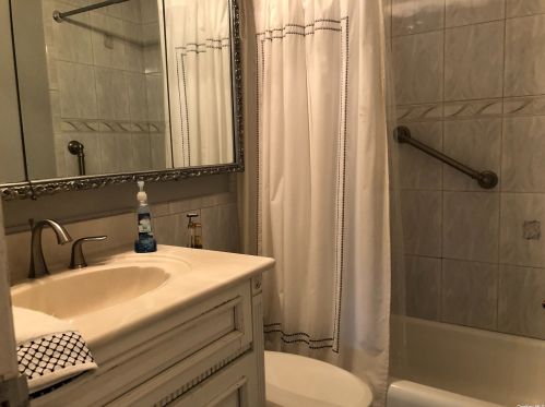 15 David Ct, West Islip NY  11795-3503 exterior