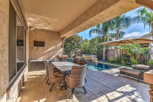 3047 Derringer Way, Gilbert AZ 85297-7889 exterior