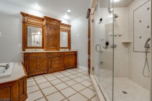 16 Neshanic Dr, East Amwell Township NJ  08551-1844 exterior