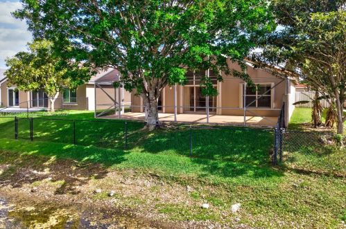 16565 10 St, Hollywood FL  33028-1466 exterior