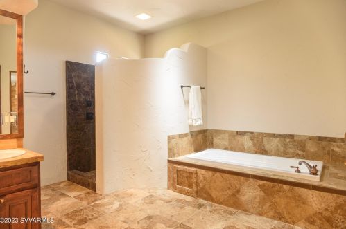 70 Las Ramblas, Sedona AZ 86351-9209 exterior