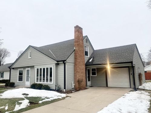 1290 Division St, Green Bay, WI 54303-3081