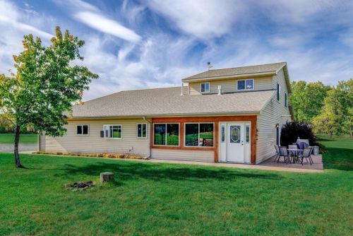 2733 240th Ave, Saint Croix Falls, WI 54024-3334
