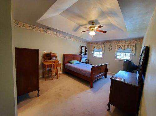 301 Shenandoah Dr, Latrobe PA  15650-2596 exterior