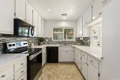 153 Huntington, Irvine, CA 92620-3791