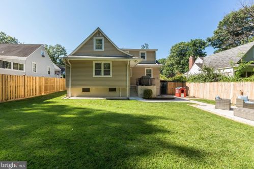 6710 Chestnut Ave, Falls Church VA  22042-2112 exterior