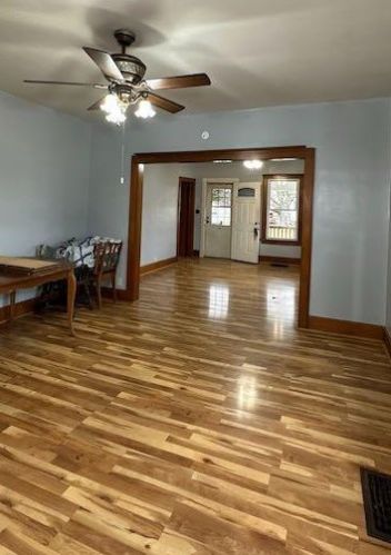 8 Belmont Ave, Mount Vernon OH  43050-1648 exterior