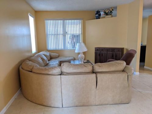 18990 22nd St, Hollywood FL  33029-3841 exterior