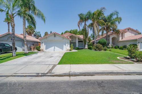 6208 Managua Dr, Bakersfield, CA 93313-5111
