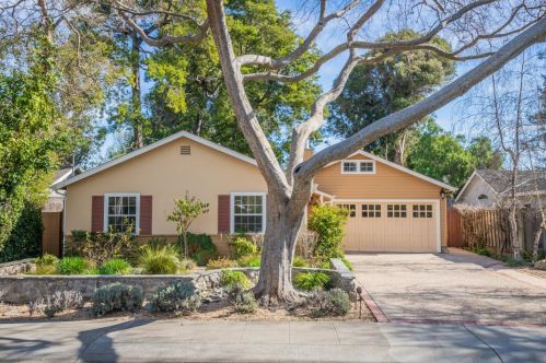 930 Clara Dr, Palo Alto, CA 94303-4001