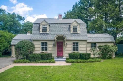 73 Shaker Rd, Springfield, MA 01106-2408