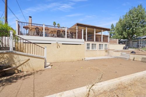 6040 Moraga Ave, Riverside CA 92509-6251 exterior