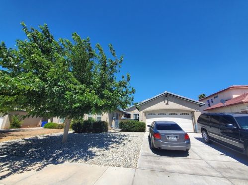 13001 Walnut Way, Victorville, CA 92392-5542