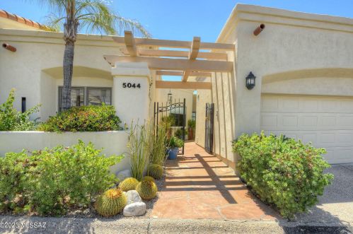 5044 Calle Brillante, Tucson, AZ 85718-1819