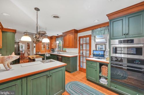 1743 Tall Oaks Rd, Molino PA  17961-9502 exterior