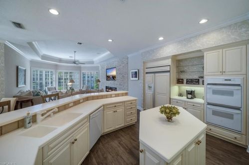 27190 Oak Knoll Dr, Bonita Springs FL  34134-8715 exterior