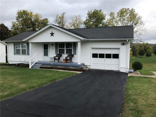 76 Crestwood Cir, Dansville, NY 14437-9593