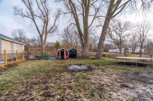 98 Oak St, Edgerton, WI 53534-9333