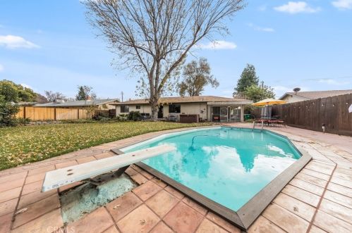 618 12th Ave, Chico CA  95926-2136 exterior