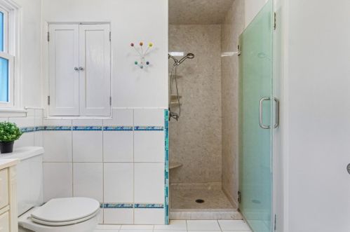 1139 King St, Redwood City CA  94061-2260 exterior