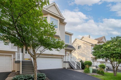 8896 Brunell Way, South Saint Paul, MN 55076-5160