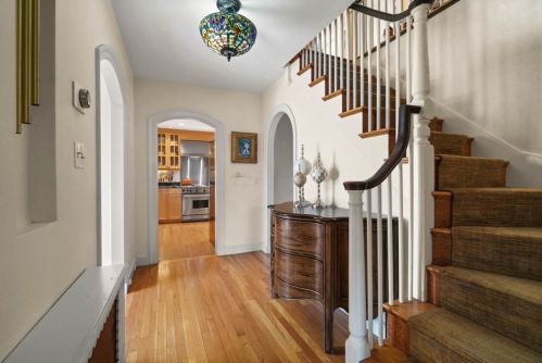 44 Woodchester Dr, Milton, MA 02186-4811