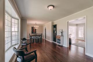 105 Country Club Dr, Hendersonville, TN 37075-4024