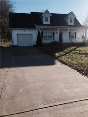 1758 Cabana Dr, Clarksville, TN 37042-4569