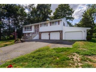 15 Rose St, Waterbury, CT 06716-2411